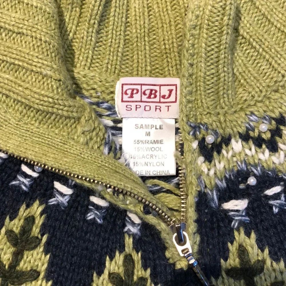 PBJ Sports Sample Sweater - Picture 3 of 6